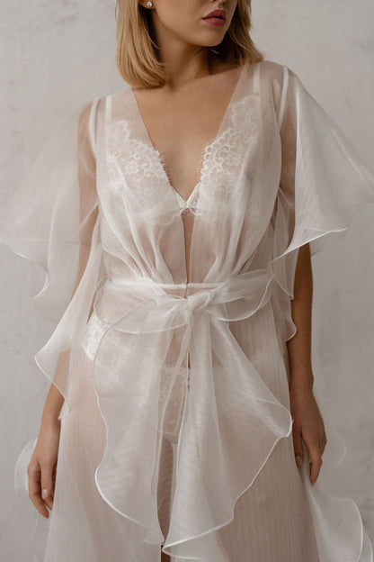 Organza Bridal Robe – Light and Airy for Your Special Day