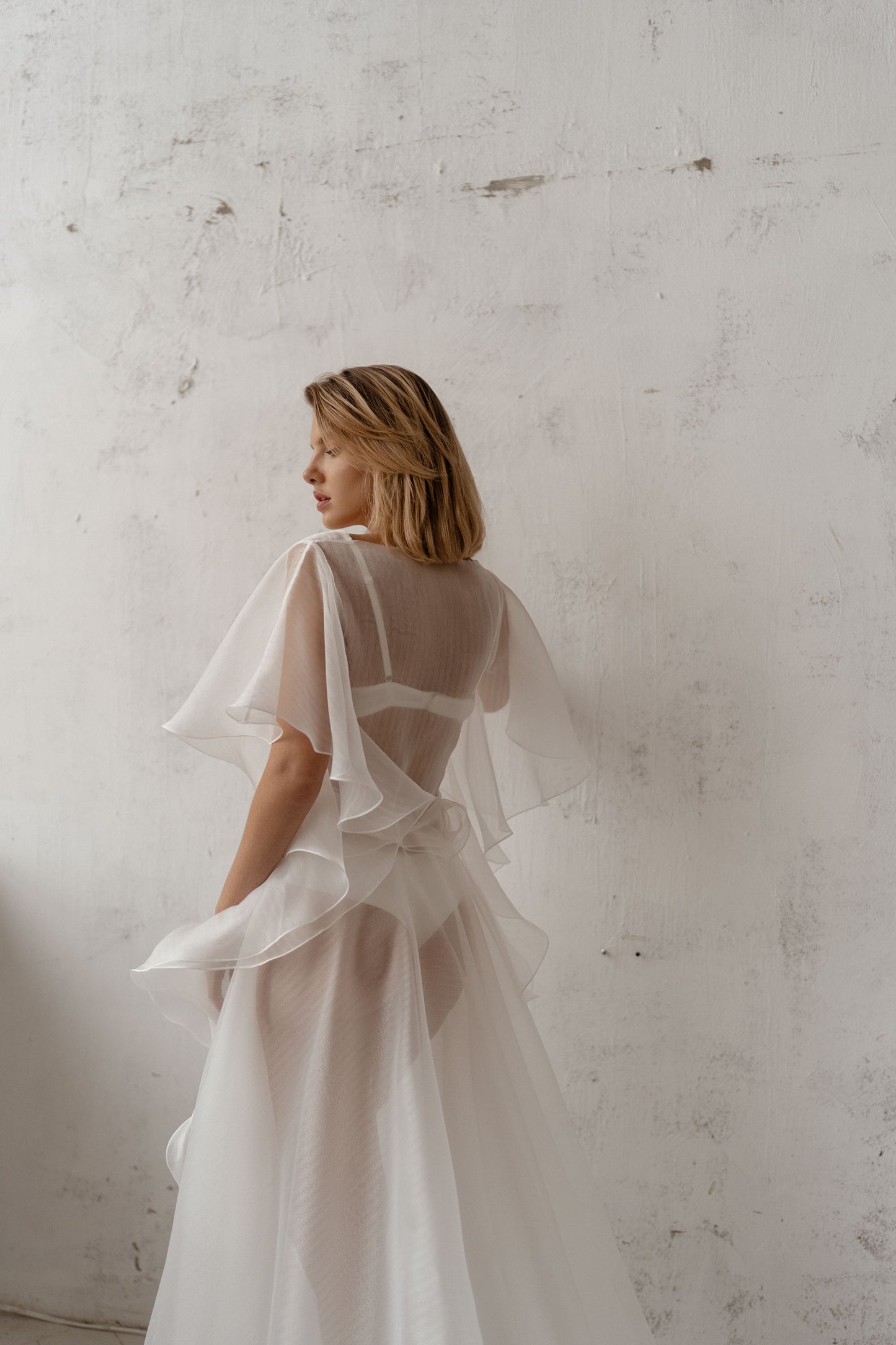 Organza Bridal Robe – Light and Airy for Your Special Day