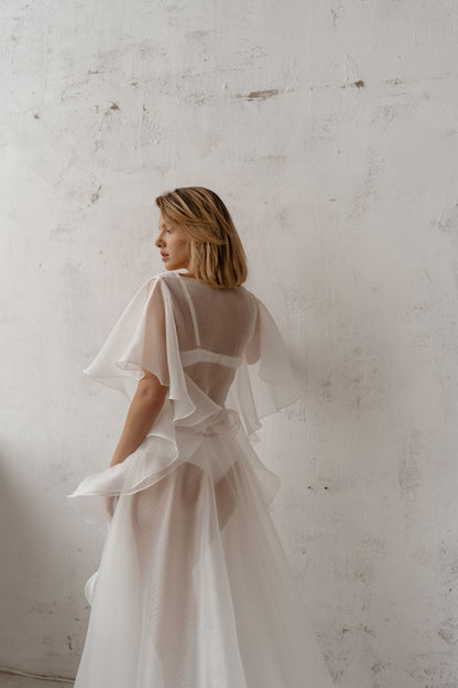 Organza Bridal Robe – Light and Airy for Your Special Day